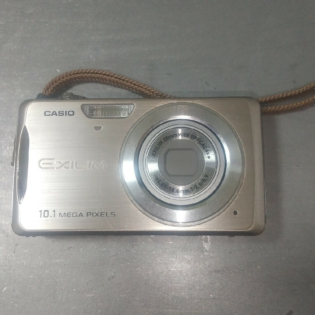 CASIO(カシオ)のCASIO EXILIM ZOOM   EX－Z27 スマホ/家電/カメラのカメラ(コンパクトデジタルカメラ)の商品写真