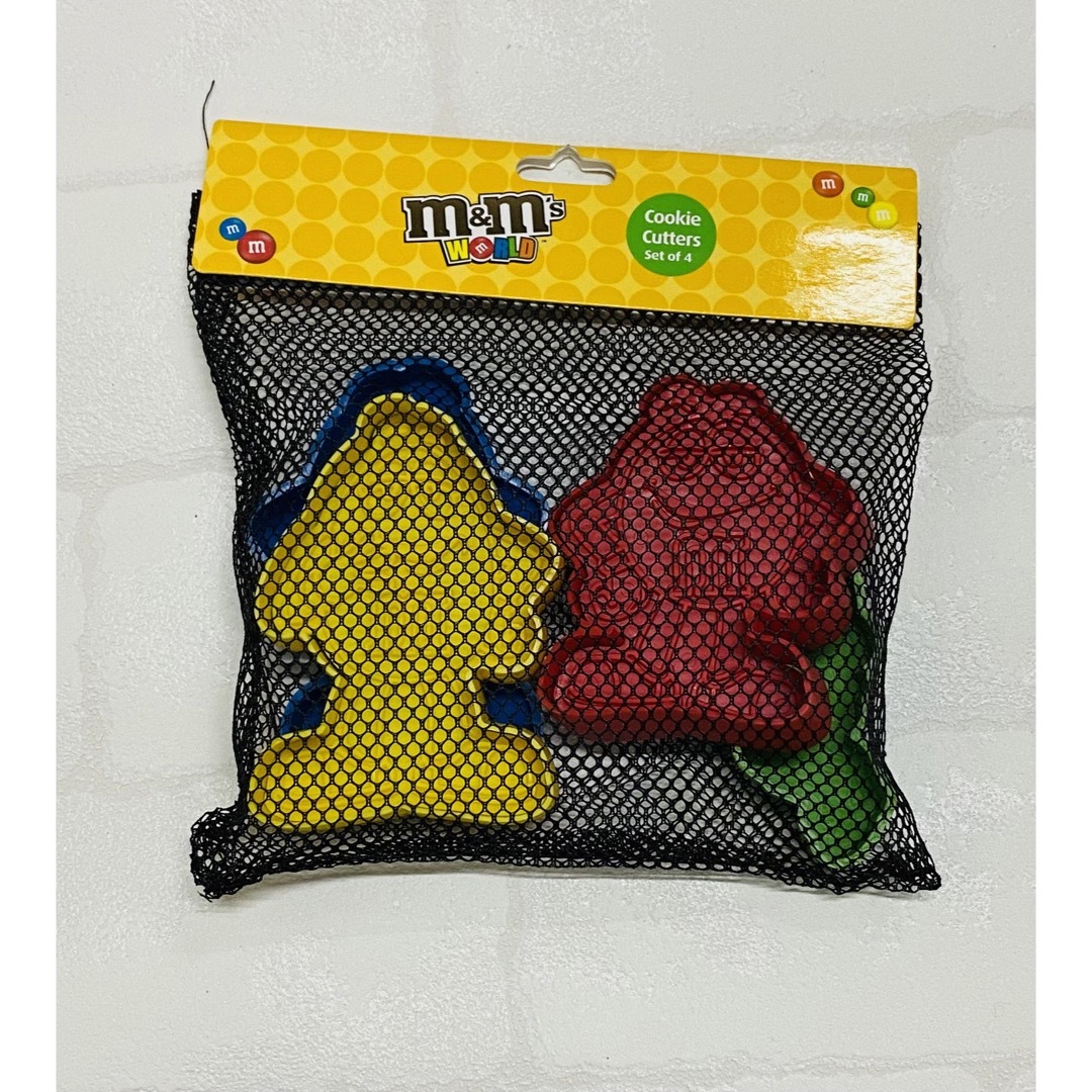 m&m&m's(エムアンドエムアンドエムズ)のm&msクッキー型★★アメリカ直接買い付け商品! インテリア/住まい/日用品のキッチン/食器(その他)の商品写真