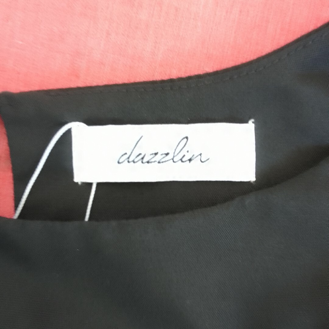 dazzlin(ダズリン)の【半額セール】dazzlin プルオーバー黒Mサイズ レディースのトップス(シャツ/ブラウス(半袖/袖なし))の商品写真