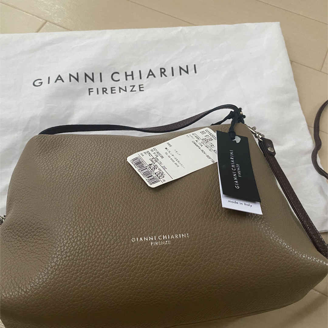 新品タグ付⭐️最新版 GIANNI CHIARINI ALIFA M 新色 白