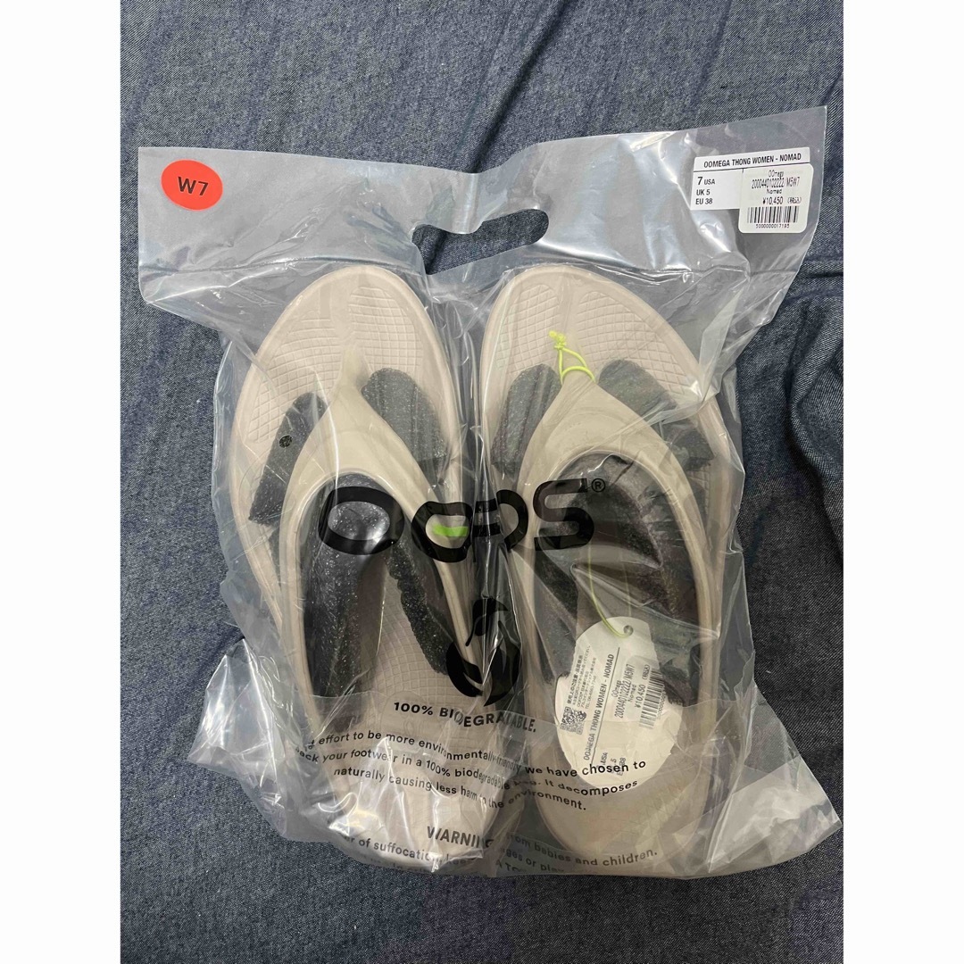 OOFOS - 24 新品 OOFOS NOMAD OOmega ウーメガ リカバリーサンダルの