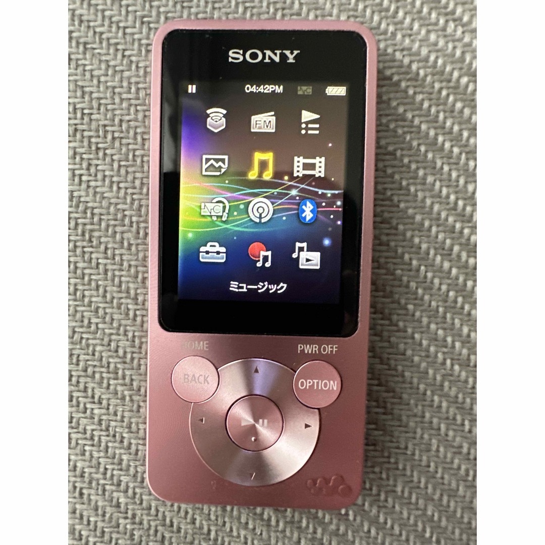 WALKMAN(ウォークマン)のウォークマン NW-S14 8GB Bluetooth対応 スマホ/家電/カメラのオーディオ機器(ポータブルプレーヤー)の商品写真