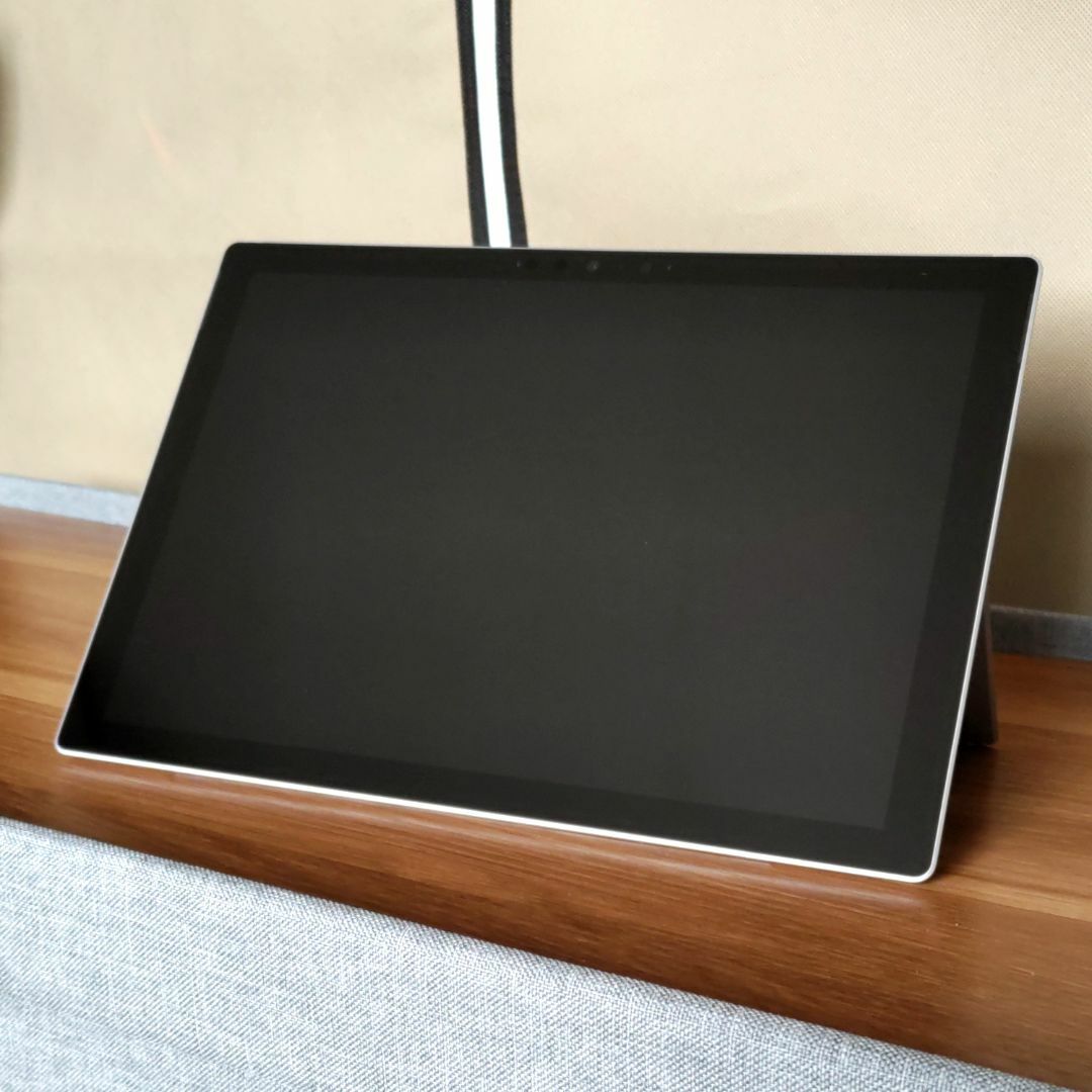【新品・未開封】マイクロソフト Surface Pro7  VDV-00014