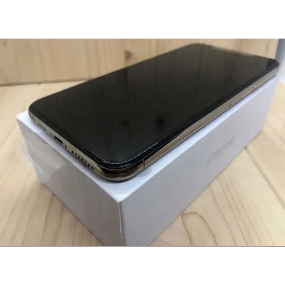 【新品】iPhone Xs Maxゴールド512GB SIMフリー スマホ/家電/カメラのスマートフォン/携帯電話(スマートフォン本体)の商品写真