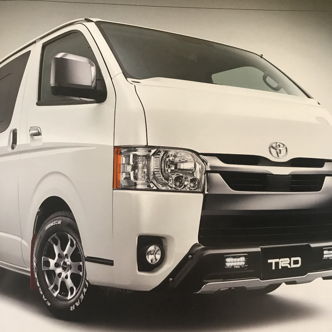 トヨタ(トヨタ)のh トヨタ 200系 ハイエース USルック アイライン 全型対応 自動車/バイクの自動車(汎用パーツ)の商品写真