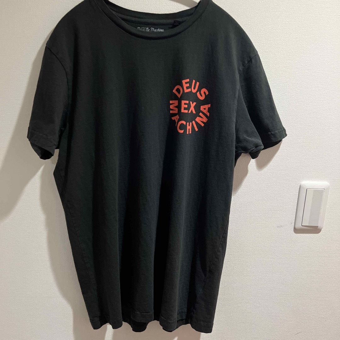 Deus ex Machina(デウスエクスマキナ)のDEUS  デウスエクスマキナ　Tシャツ　中古L メンズのトップス(Tシャツ/カットソー(半袖/袖なし))の商品写真