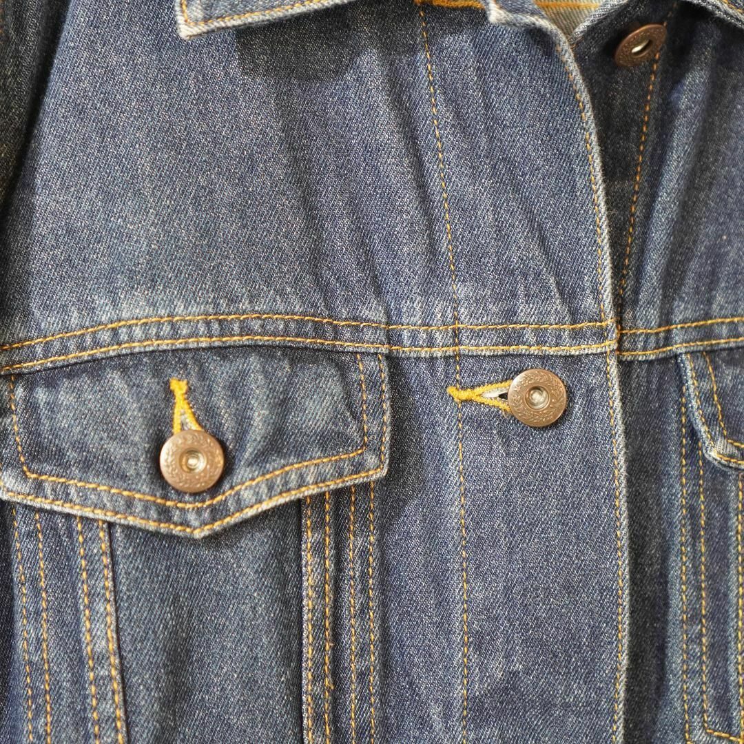 GU(ジーユー)のGU デニムジャケット ブルー Lサイズ 211-275782 Gジャン レディースのジャケット/アウター(Gジャン/デニムジャケット)の商品写真
