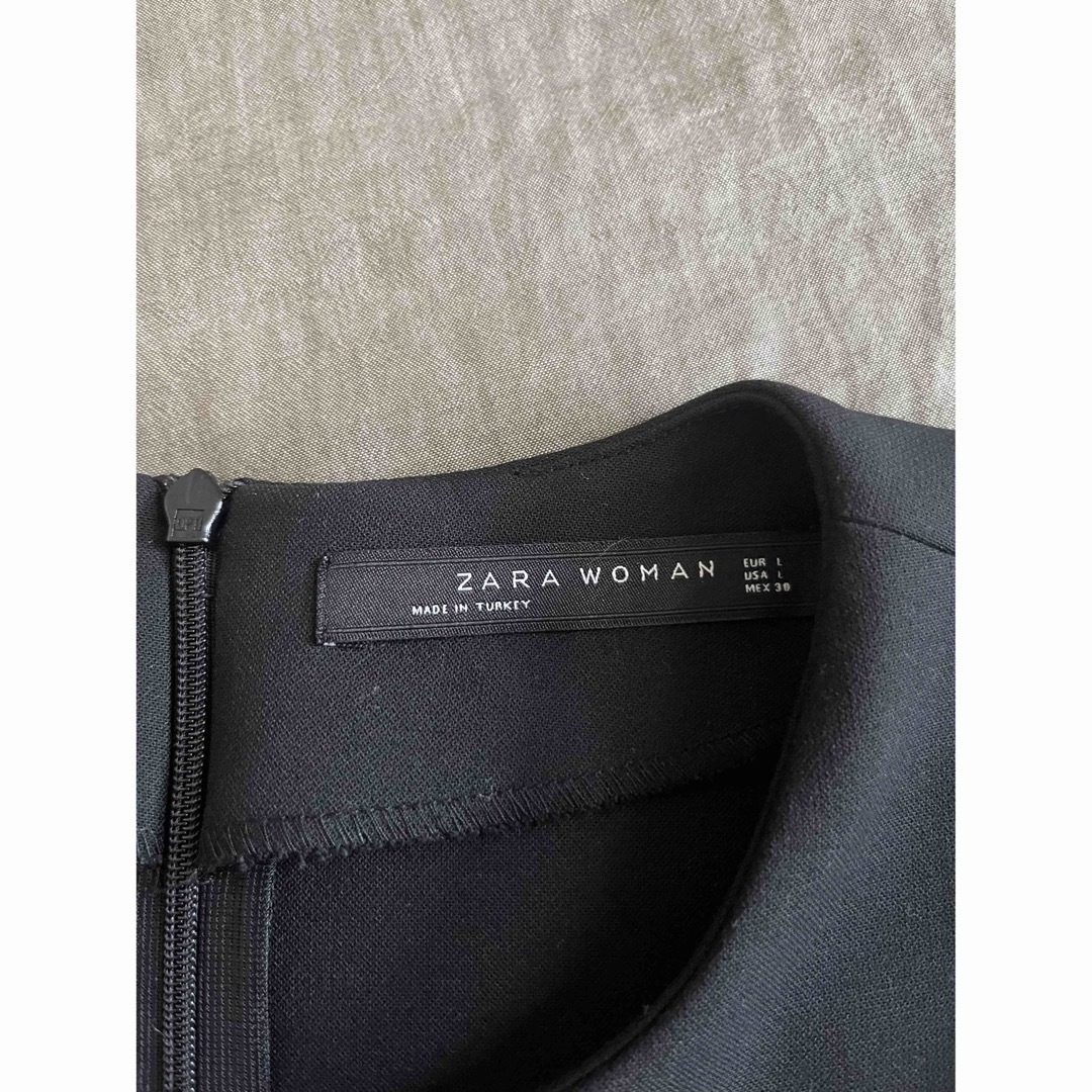 ZARA(ザラ)の美品　ZARA ザラ　ワンピース　フリル　黒　人気　完売 レディースのワンピース(ひざ丈ワンピース)の商品写真