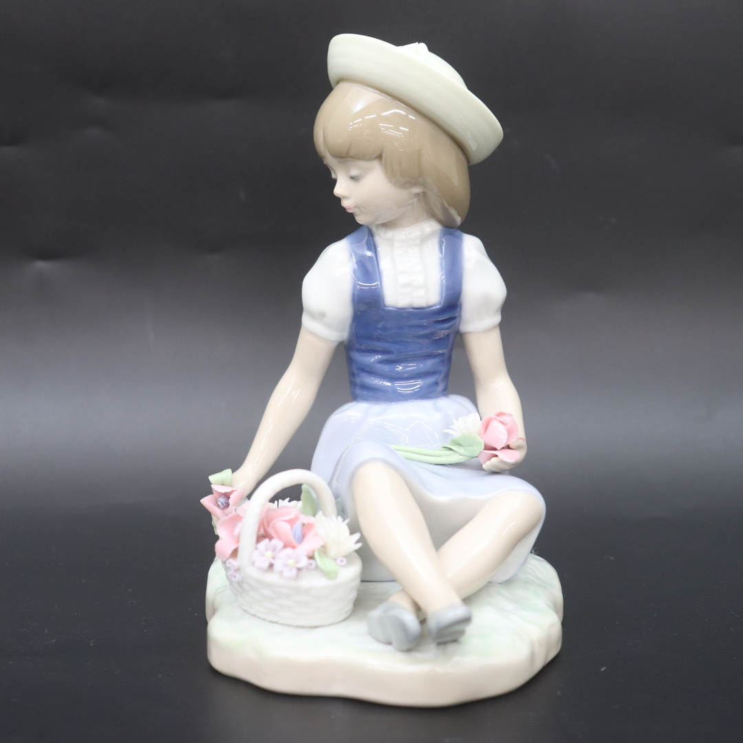 e15456 LLADRO リヤドロ 花摘み 置物 コレクション約13cm奥行