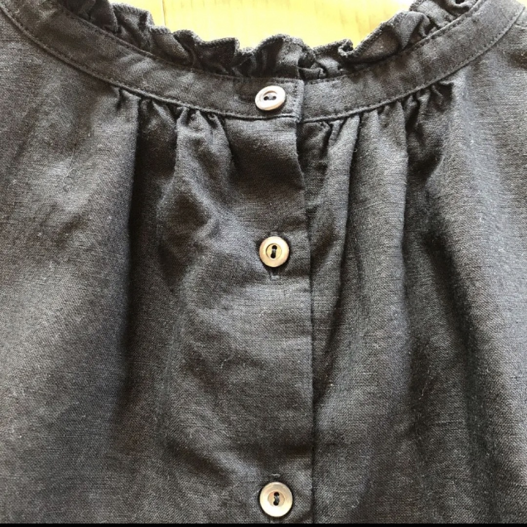 nest Robe(ネストローブ)のnest robe ブラック リネンスタンドフリルブラウス レディースのトップス(シャツ/ブラウス(長袖/七分))の商品写真