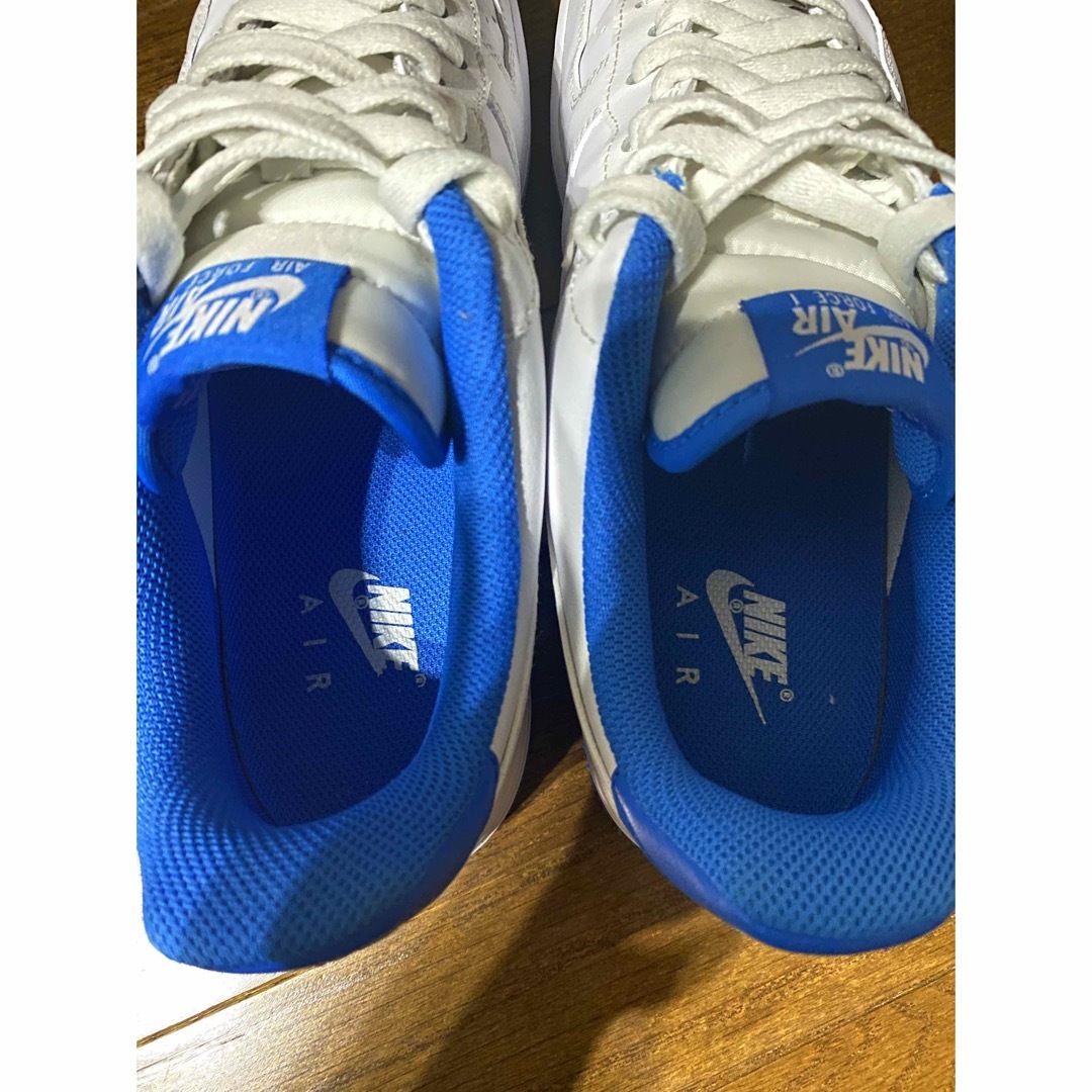 NIKE(ナイキ)のNIKE ナイキ エア フォース 1 LOW ユニバーシティブルー 28.5cm メンズの靴/シューズ(スニーカー)の商品写真