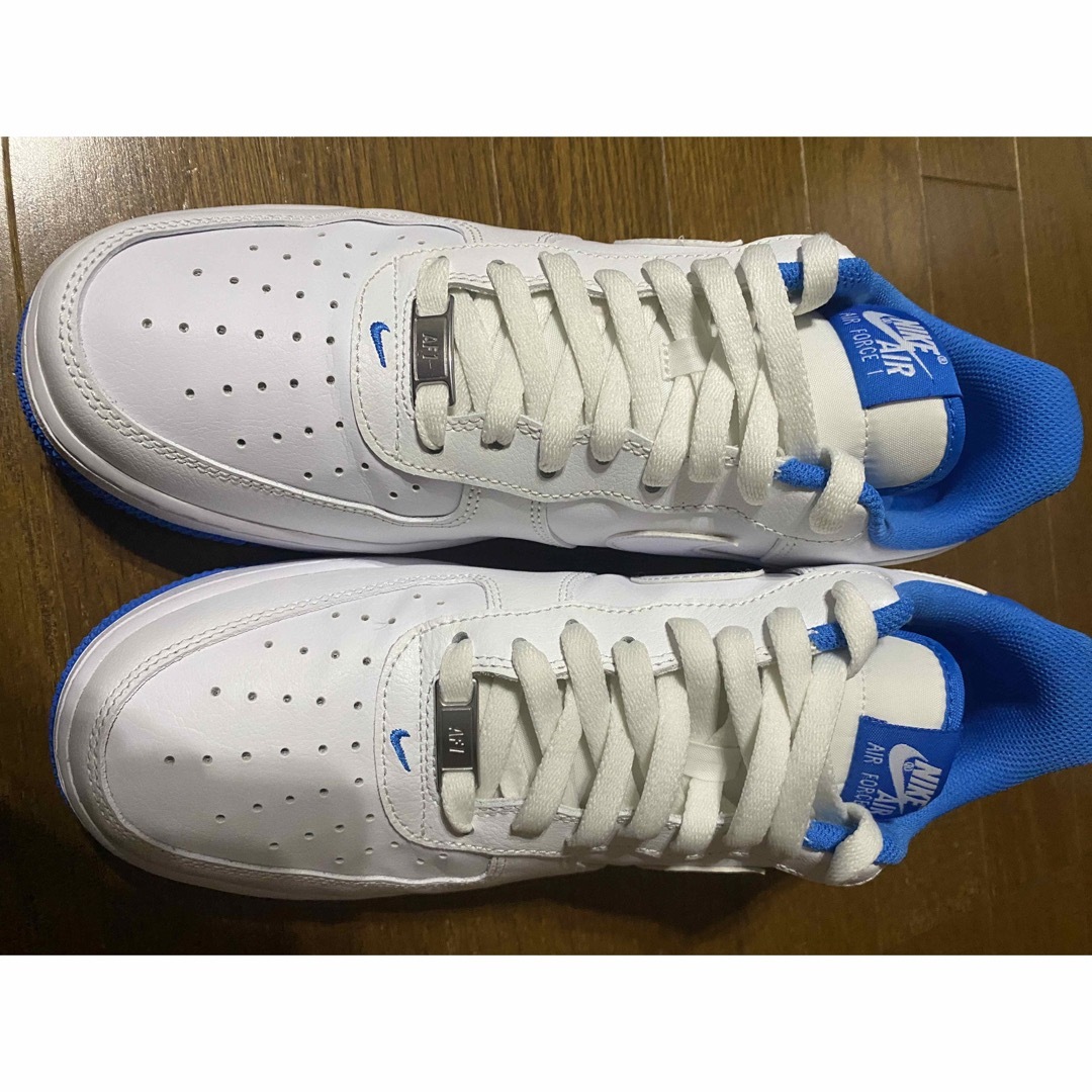 NIKE(ナイキ)のNIKE ナイキ エア フォース 1 LOW ユニバーシティブルー 28.5cm メンズの靴/シューズ(スニーカー)の商品写真