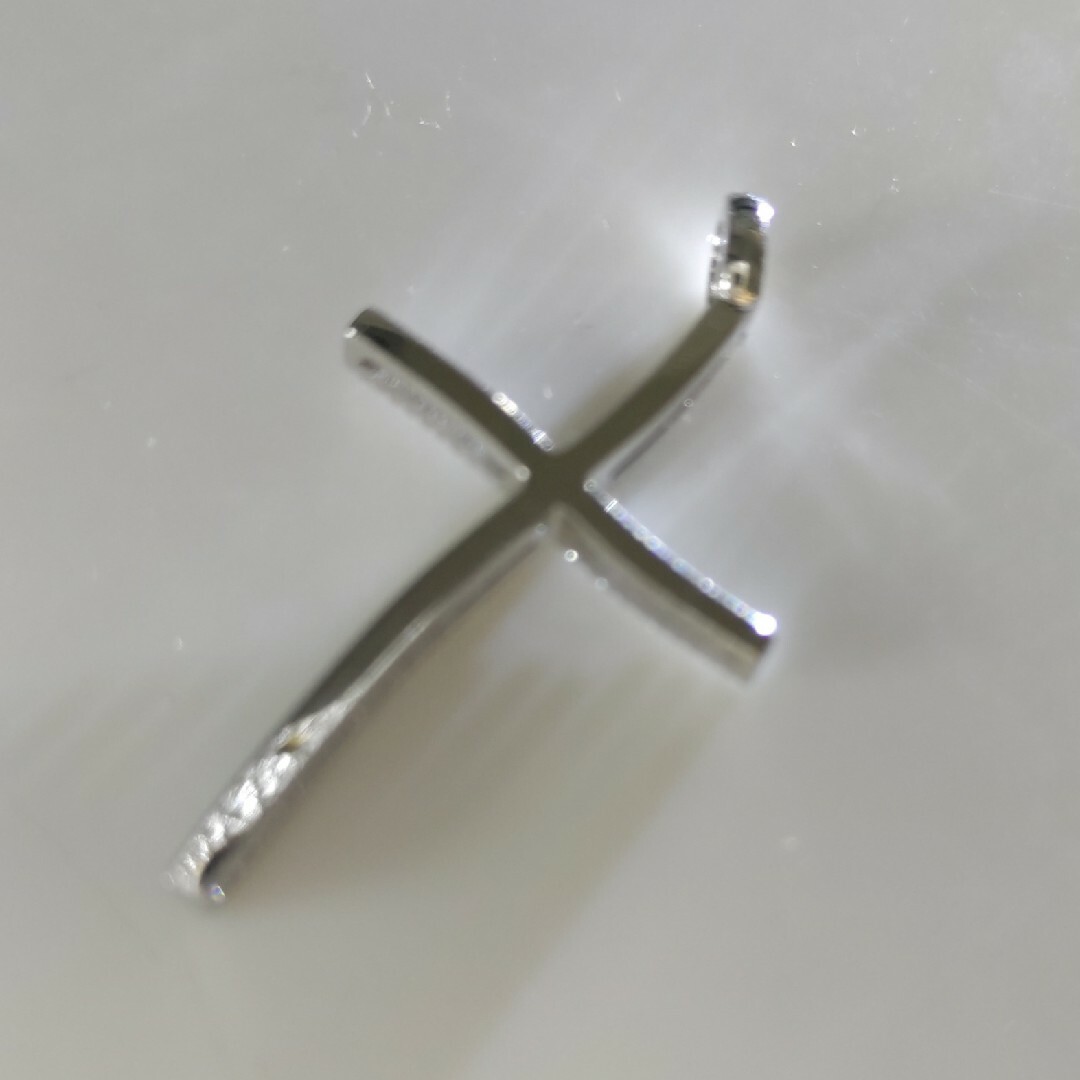 ジル様専用K18WG ダイヤモンドクロス ペンダントトップ [750イタリア製] レディースのアクセサリー(ネックレス)の商品写真
