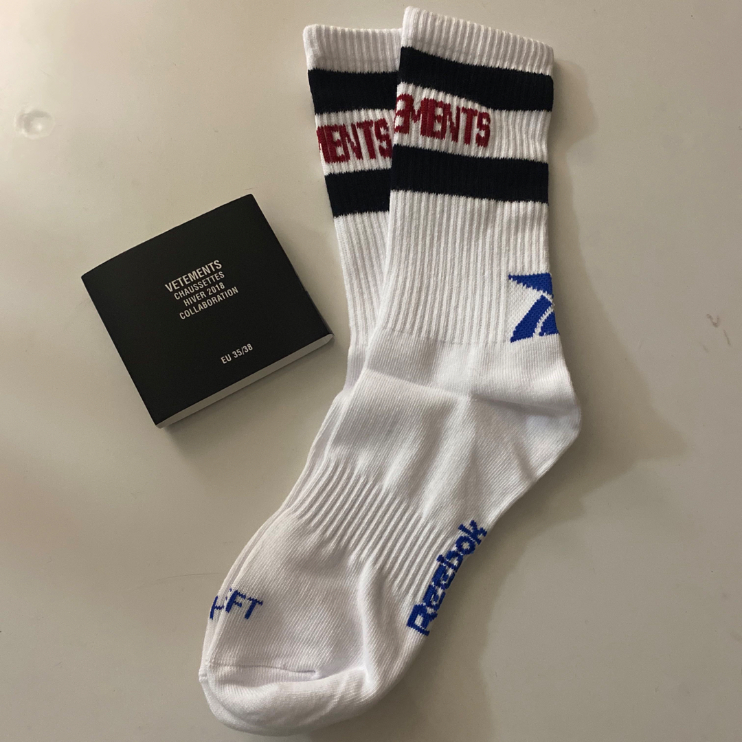 VETEMENTS ヴェトモン reebok 靴下 コラボ ソックス ホワイトの通販 by ...