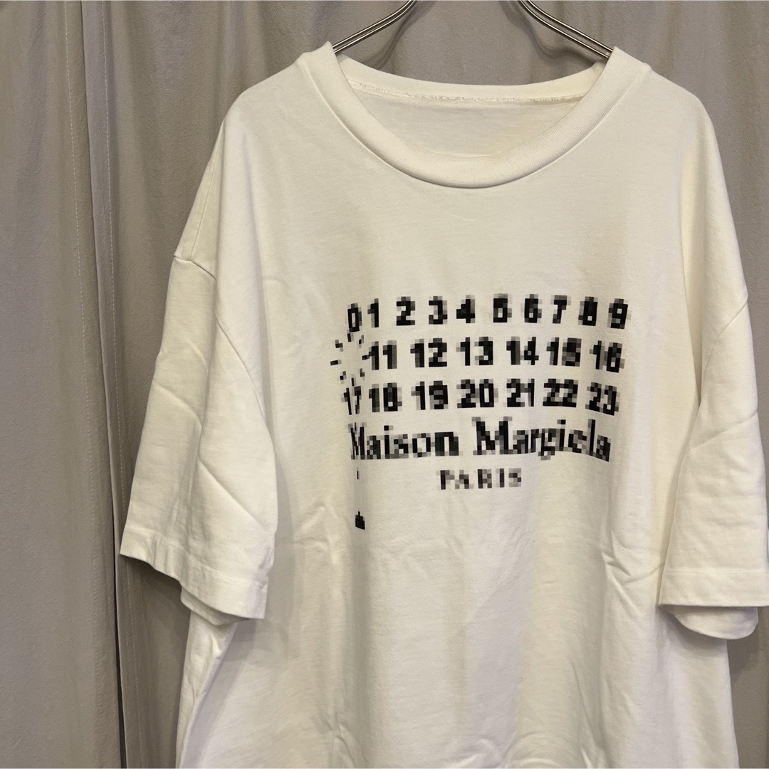 メゾンマルジェラ インベーダーカレンダーロゴプリントTシャツ 52 品