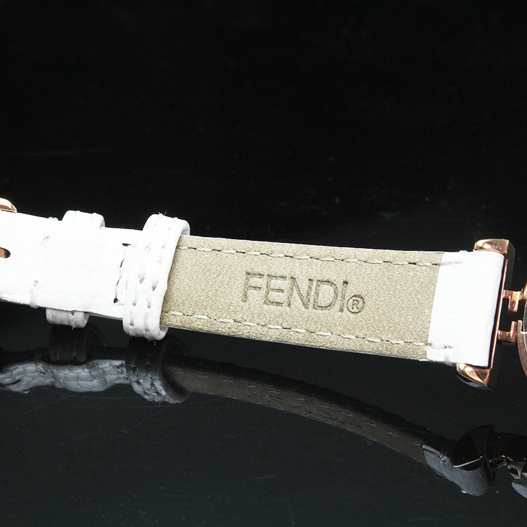 フェンディ MODA モーダ クオーツ 腕時計 型押しレザー 8Pダイヤ ホワイト 白 F275244D 箱付 FENDI（未使用　展示品）