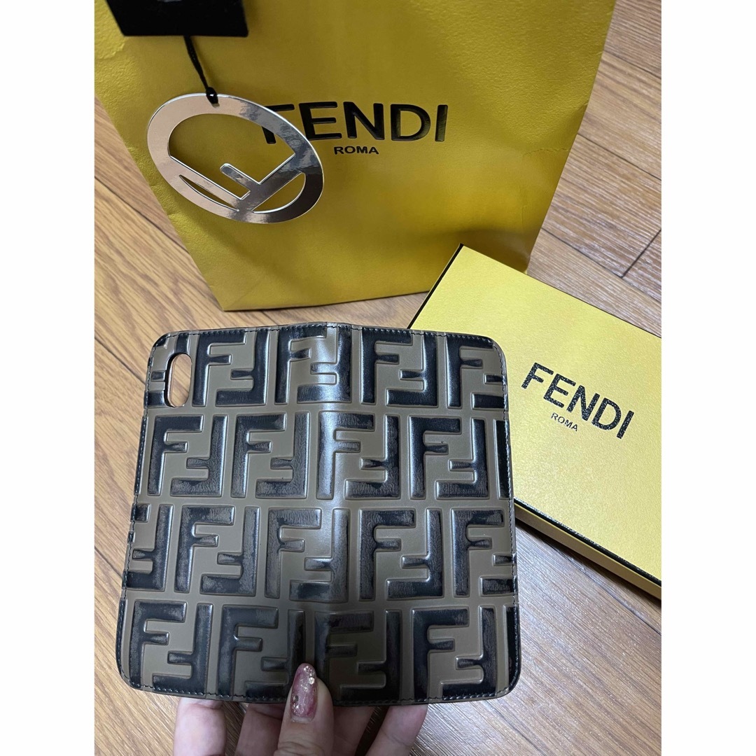 FENDI(フェンディ)のhonkoto72様　専用 スマホ/家電/カメラのスマートフォン/携帯電話(その他)の商品写真