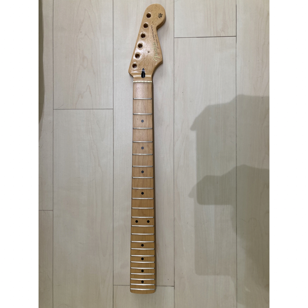 ストラト用ネック fenderロゴ custom shopロゴ付き