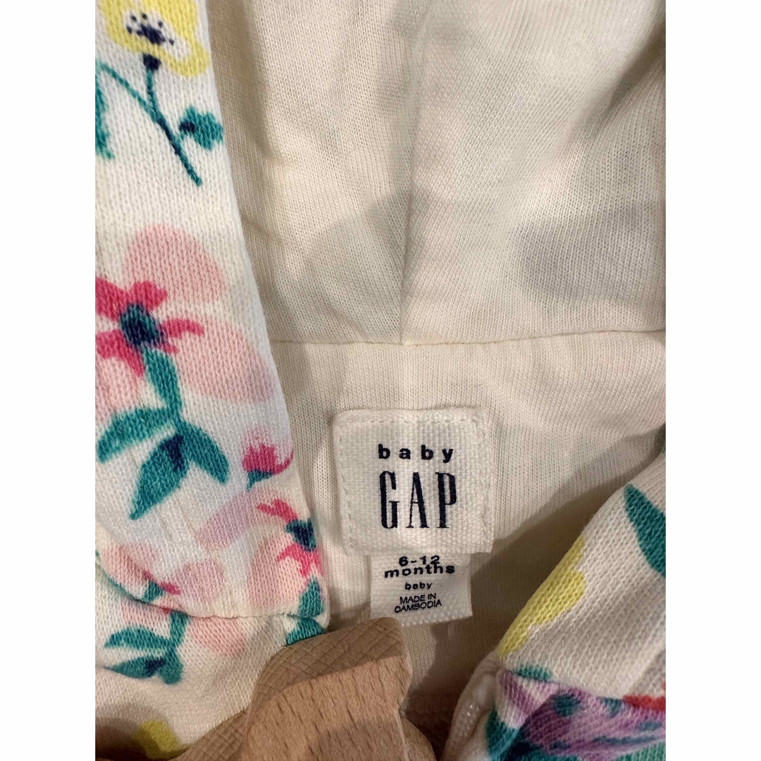 babyGAP(ベビーギャップ)のbaby GAP パーカー キッズ/ベビー/マタニティのベビー服(~85cm)(トレーナー)の商品写真