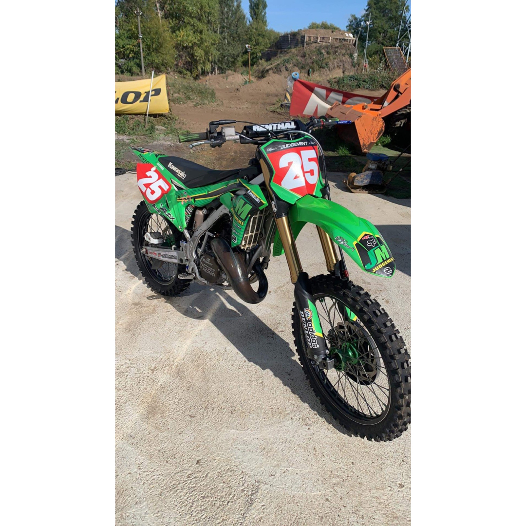 KX125 モトクロス車両