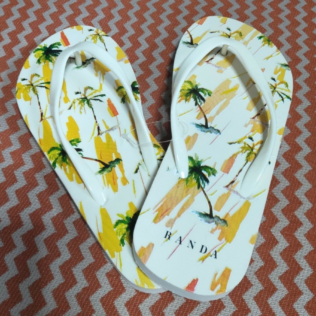 RANDA(ランダ)の新品未使用 ビーチサンダル ランダ ビーチシューズ レディースの靴/シューズ(ビーチサンダル)の商品写真