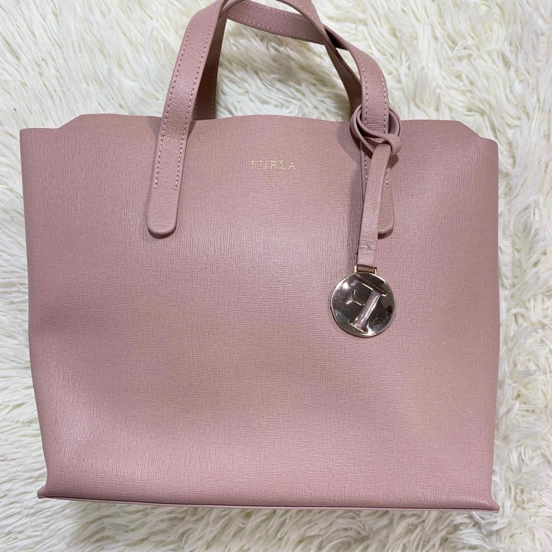 新品同様✨FURLA フルラ サリー ハンドバッグ トートバッグ-