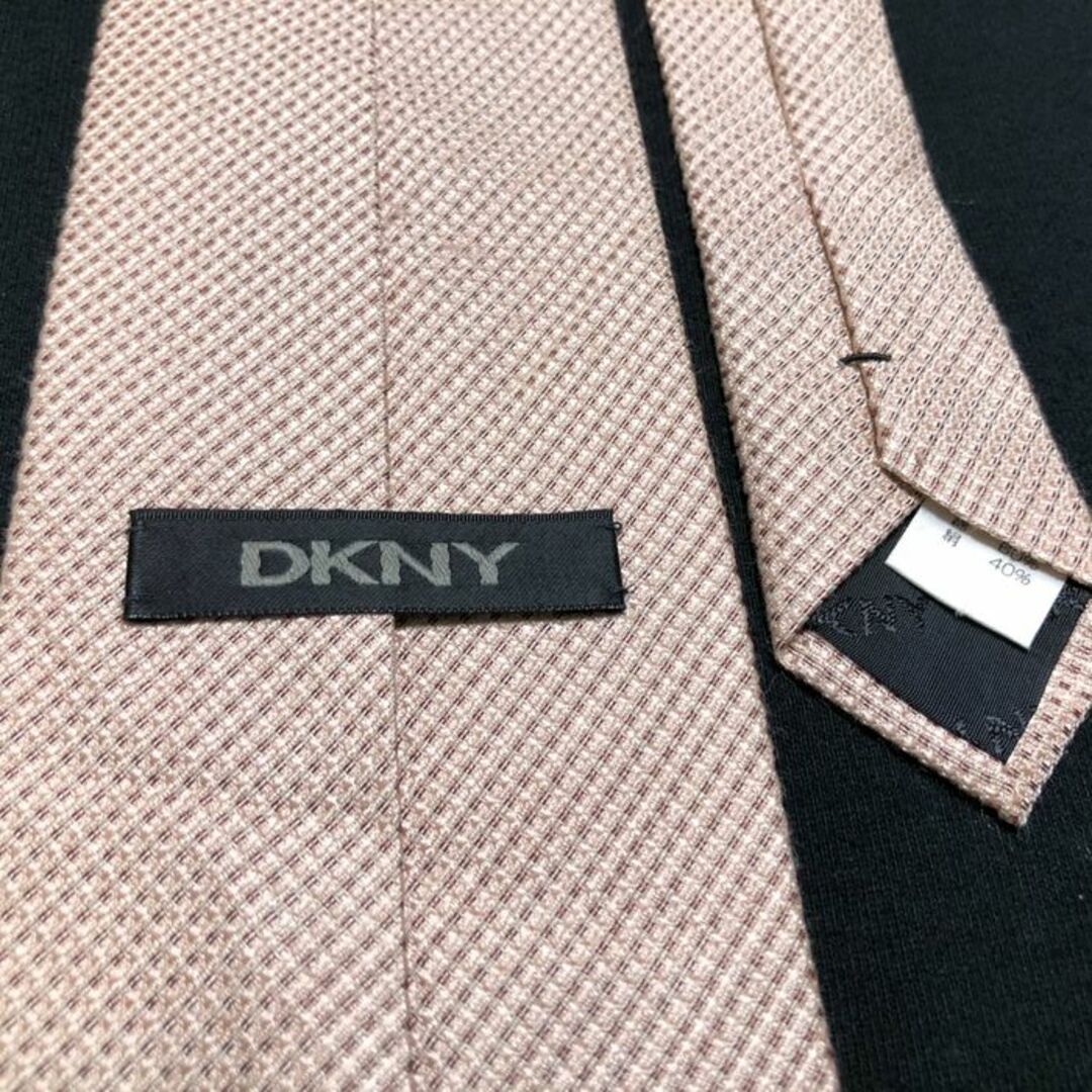DKNY(ダナキャランニューヨーク)のDKNYダナキャラン チェック ピンク ネクタイ コットン A103-Q10 メンズのファッション小物(ネクタイ)の商品写真