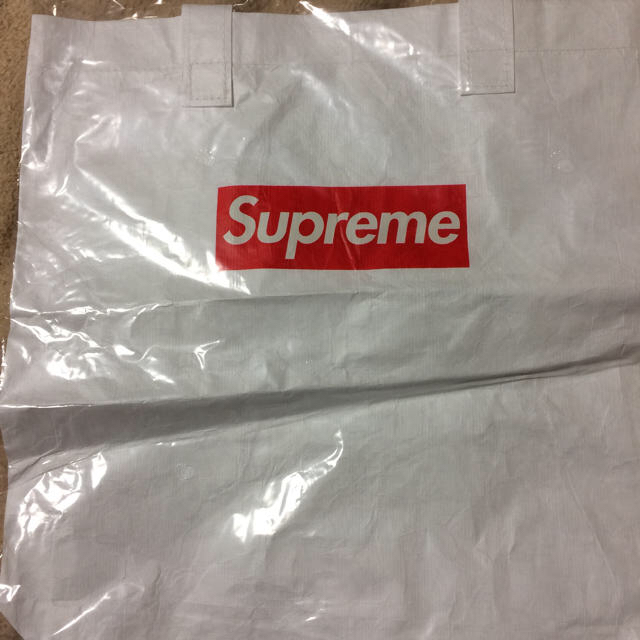 Supreme(シュプリーム)のsupreme  エコバック 新品 レディースのバッグ(エコバッグ)の商品写真