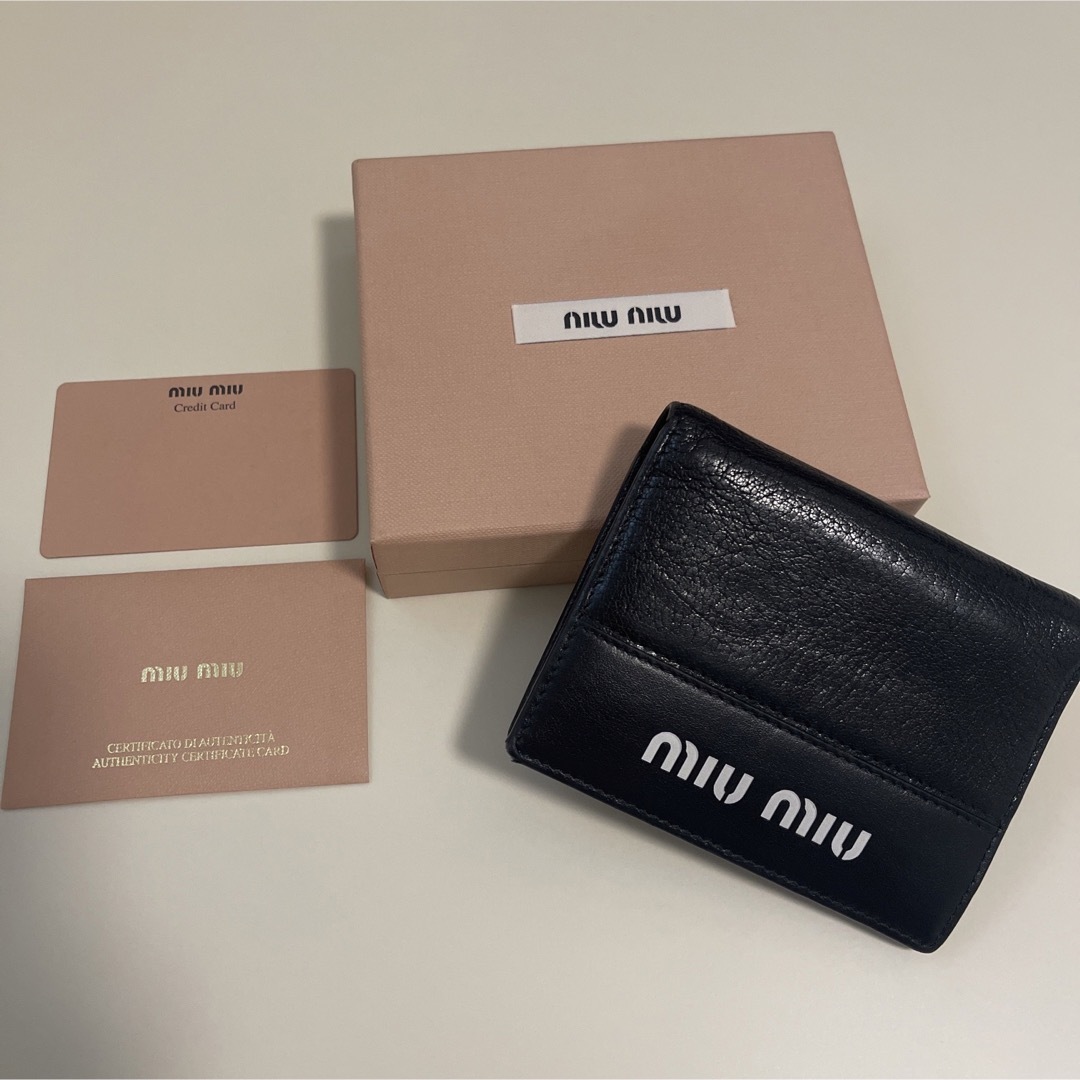 美品✨MIU MIU マテラッセ 二つ折り財布  5MV204 ブラック