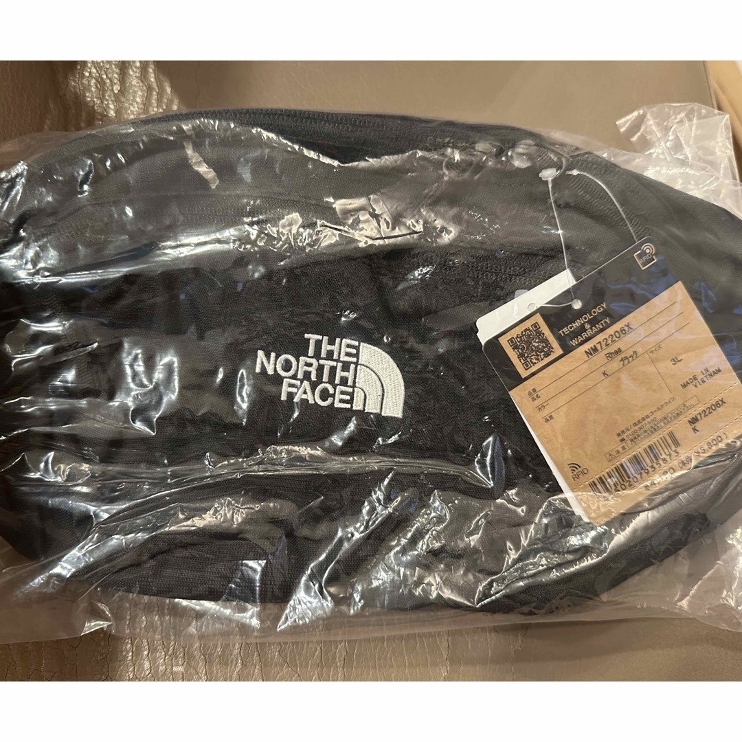 THE NORTH FACE(ザノースフェイス)のノースフェイス　ウエストバッグ　NM72206X K レディースのバッグ(ボディバッグ/ウエストポーチ)の商品写真