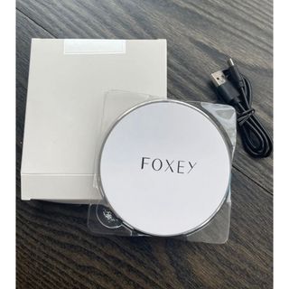 フォクシー(FOXEY)の新品未使用 フォクシー ノベルティ ワイヤレススマホ充電器(バッテリー/充電器)