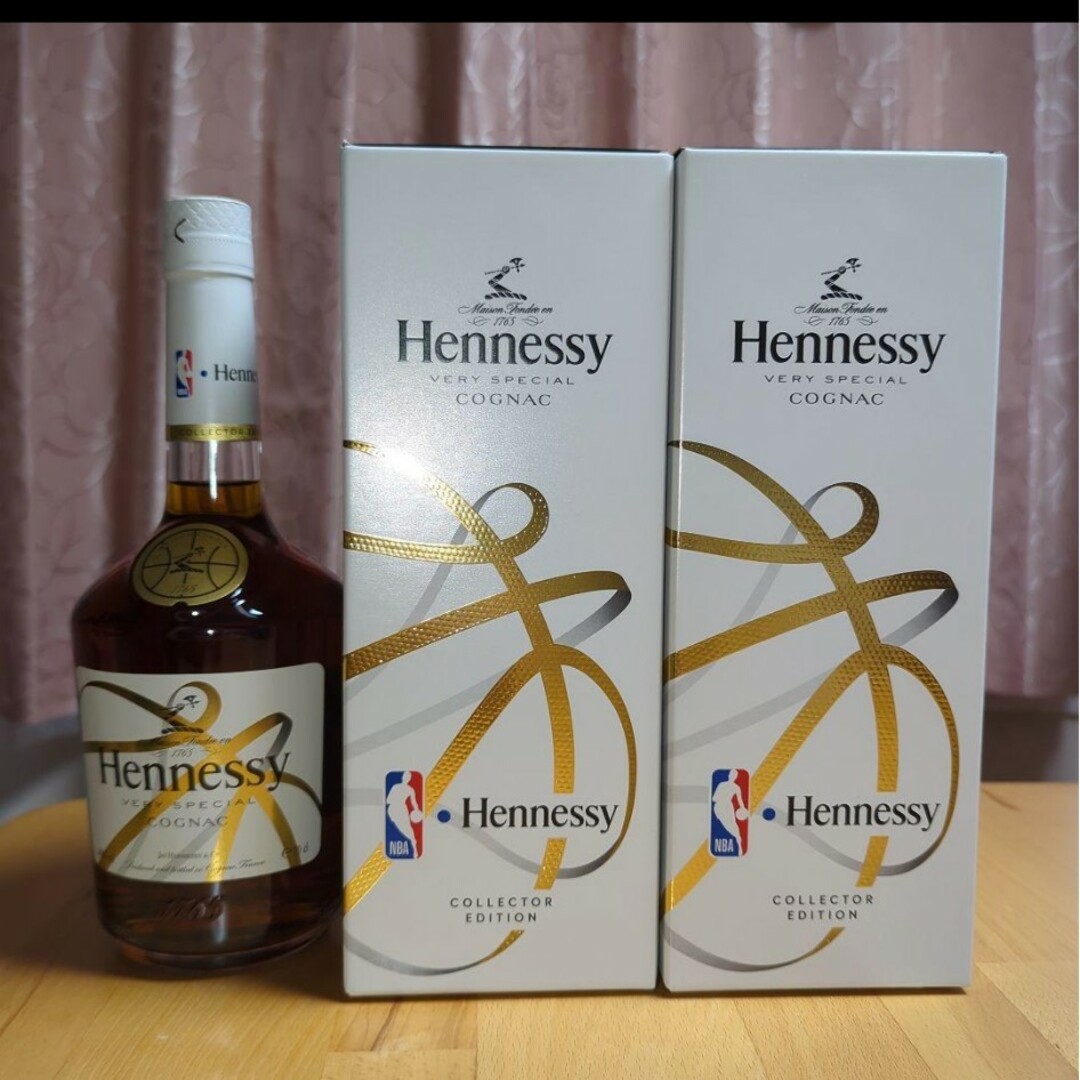 Hennessy V.S Limited Edition NBA 2本セット | フリマアプリ ラクマ