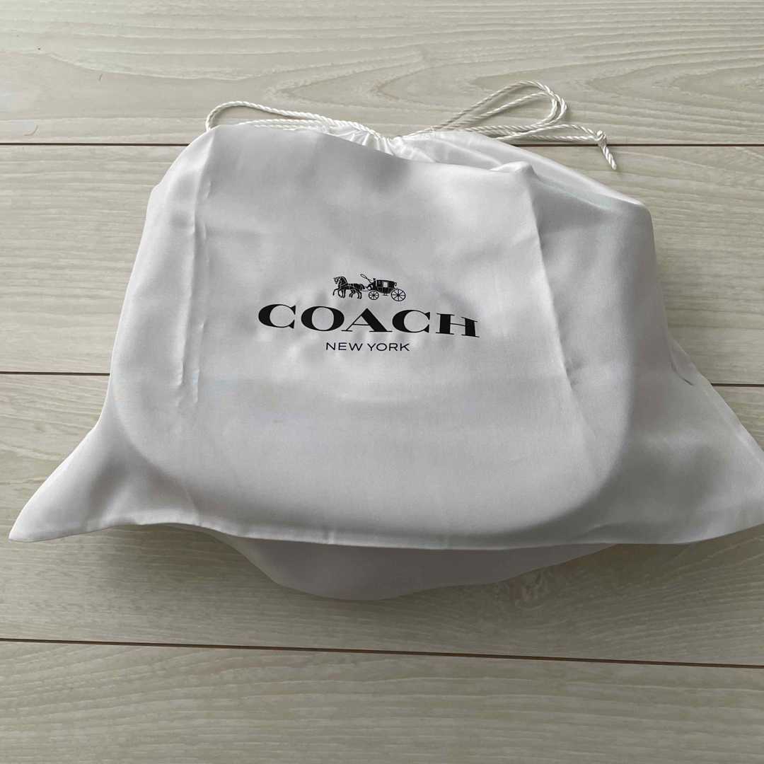 COACH(コーチ)のコーチ　サドル　ショルダーバッグ　＆巾着袋のおまけ付き‼️（写真8.9枚目参照） レディースのバッグ(ショルダーバッグ)の商品写真