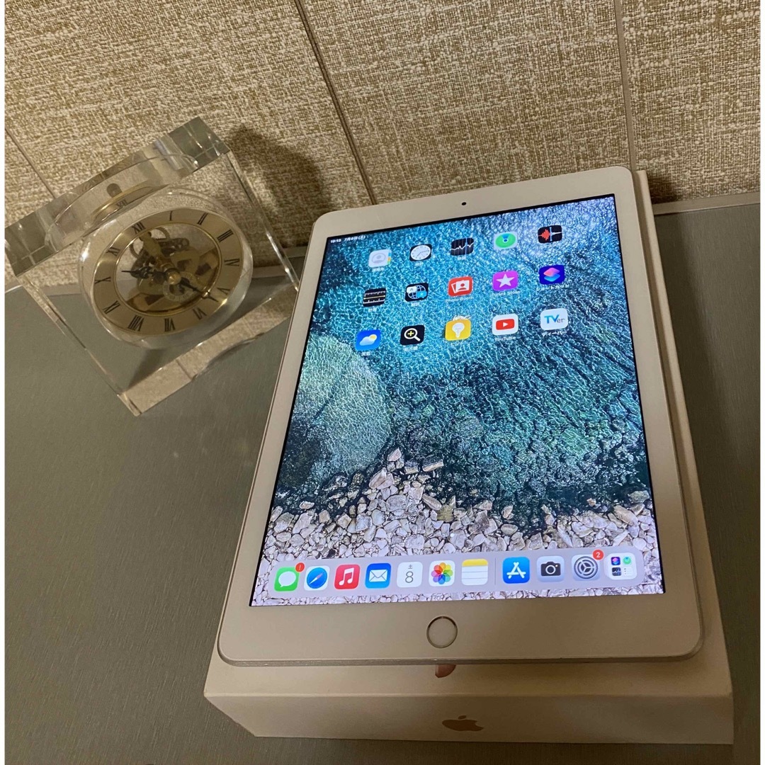 完動品　iPad5 32GB WiFiモデル　アイパッド　2017sv