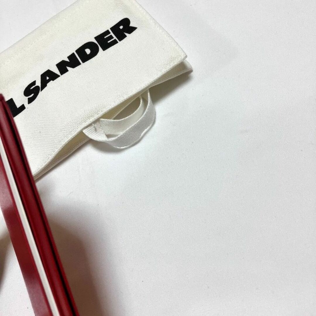 Jil Sander(ジルサンダー)の新品 22aw JIL SANDER レザーパスケース 赤 5063 レディースのファッション小物(財布)の商品写真