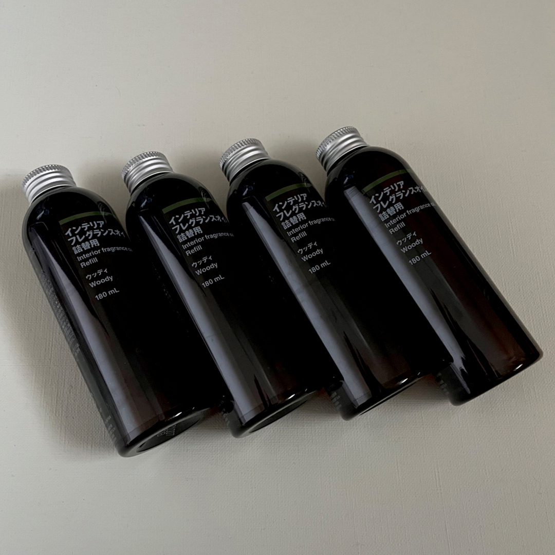 MUJI (無印良品) 無印良品フレグランスオイル ウッディ180ml 4本の通販 by りんごさん 無印良品 インテリアフレグランスオイル 詰替用 ウッディ 180ml 4本セット