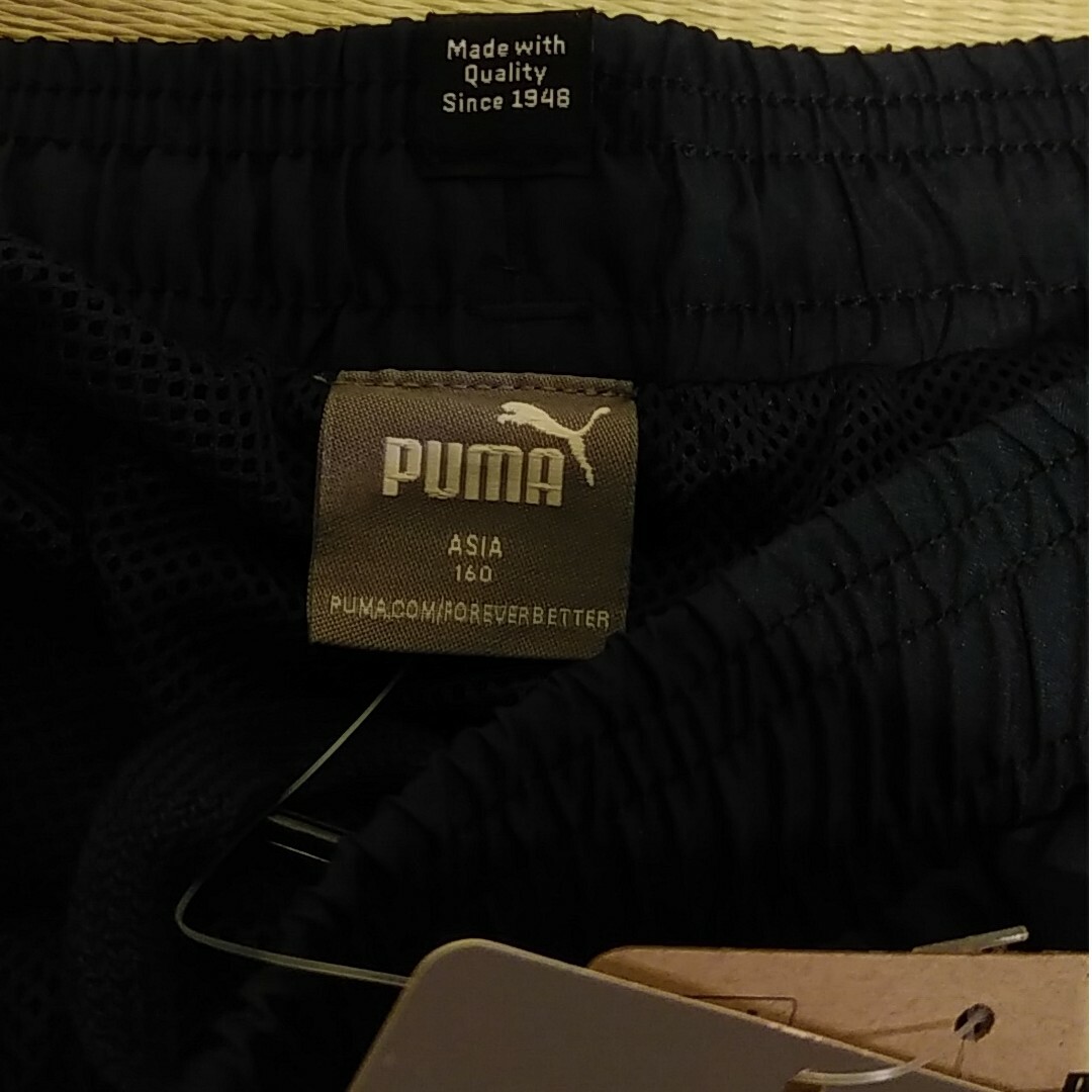 PUMA(プーマ)のＰＵＭＡ　ショートパンツ　ネイビー　160センチ　キッズ スポーツ/アウトドアのサッカー/フットサル(ウェア)の商品写真