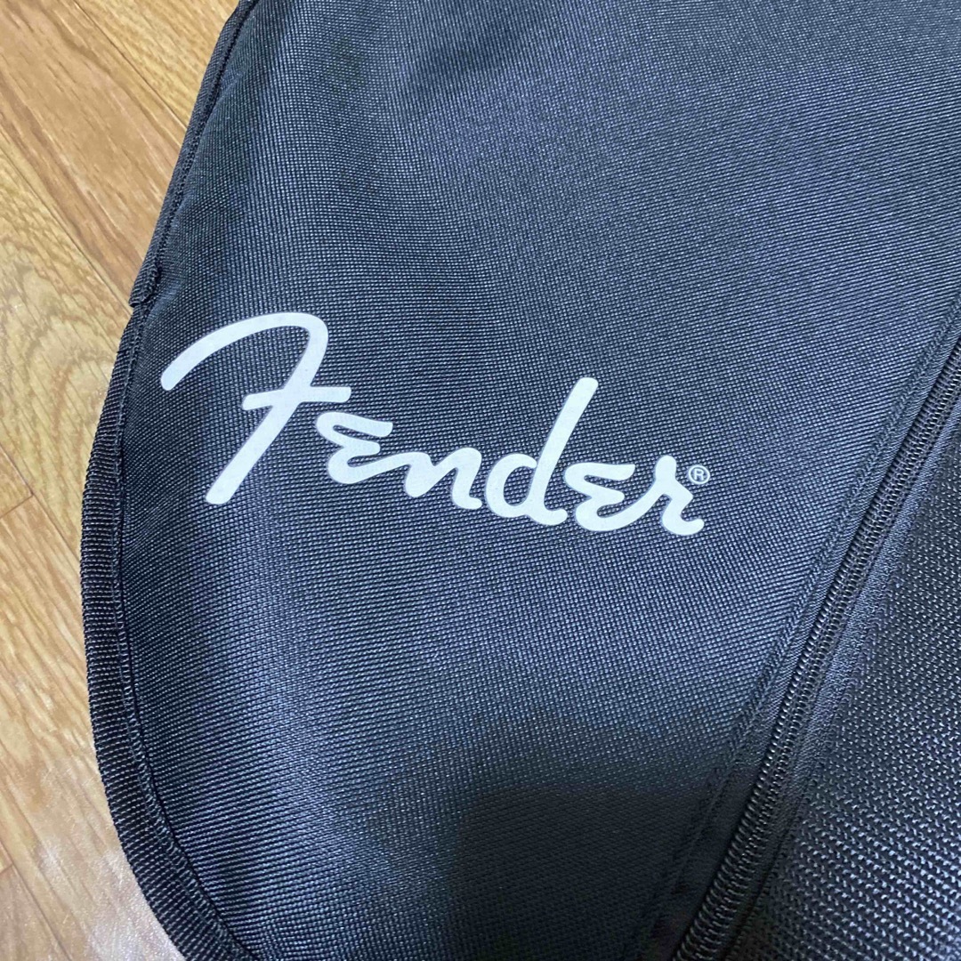 Fender(フェンダー)のFender フェンダー　ギター　ケース　ギグバッグ 楽器のギター(ケース)の商品写真