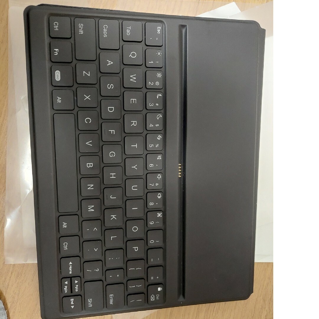 BOOX Tab Ultra キーボード付ケース 原価15800円PC周辺機器