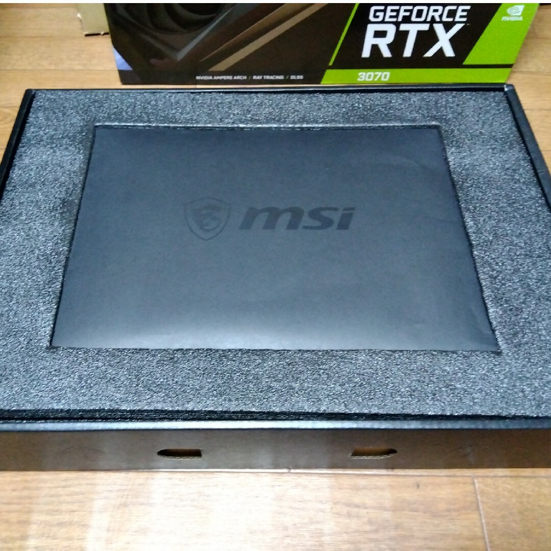 msi(エムエスアイ)のGeForce RTX 3070 GAMING TRIO PLUS 8G LHR スマホ/家電/カメラのPC/タブレット(PCパーツ)の商品写真