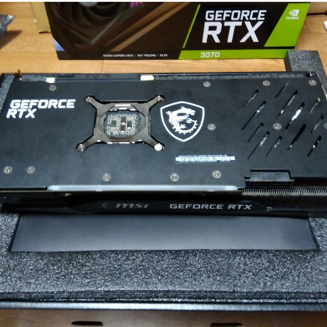 msi(エムエスアイ)のGeForce RTX 3070 GAMING TRIO PLUS 8G LHR スマホ/家電/カメラのPC/タブレット(PCパーツ)の商品写真