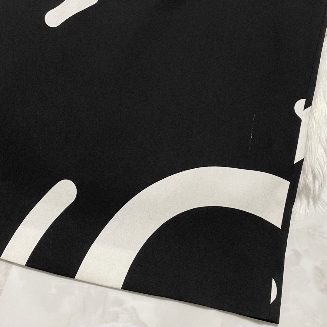 Max Mara(マックスマーラ)の本物 マックスマーラ 最高級ライン 白タグ バイカラー ワンピース 40 黒×白 レディースのワンピース(ひざ丈ワンピース)の商品写真