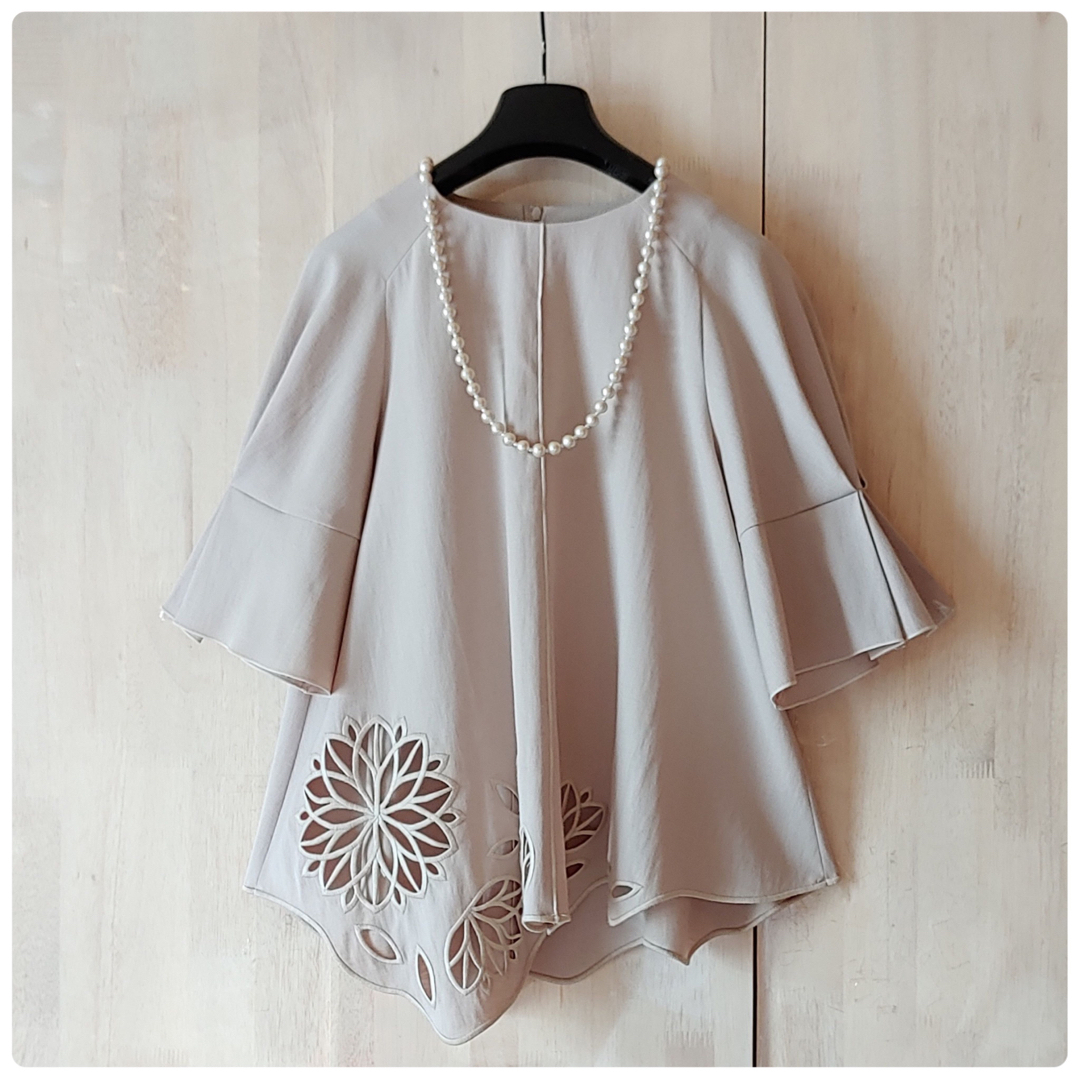 ADORE - ◇幻◇ 希少美品 定価4万円 ADORE パネルカットワーク刺繍