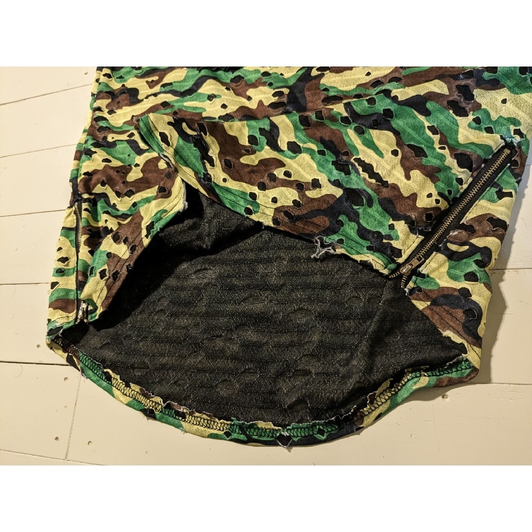 Yeezus Tour　イーザス　カモフラ柄半袖Tシャツ　XL メンズのトップス(Tシャツ/カットソー(半袖/袖なし))の商品写真