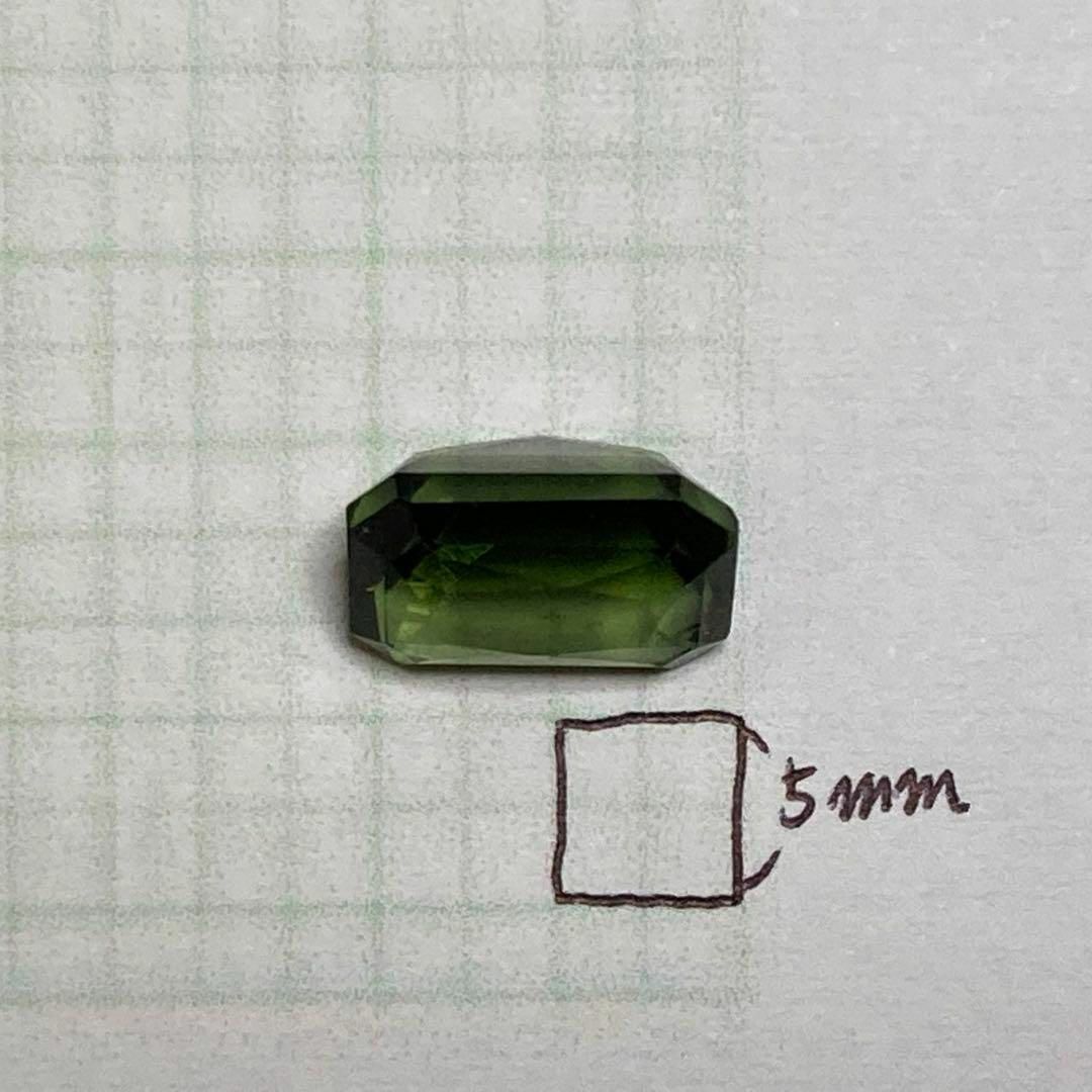 モルダバイト  色石 宝石 ルース 天然石 グリーン