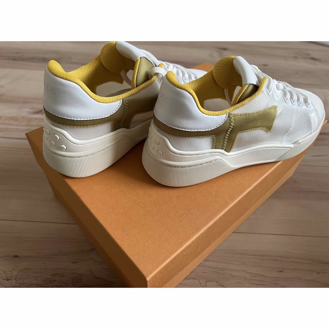 TOD'S - 【新品未使用】TOD'S レディーススニーカー 1点限りの通販 by