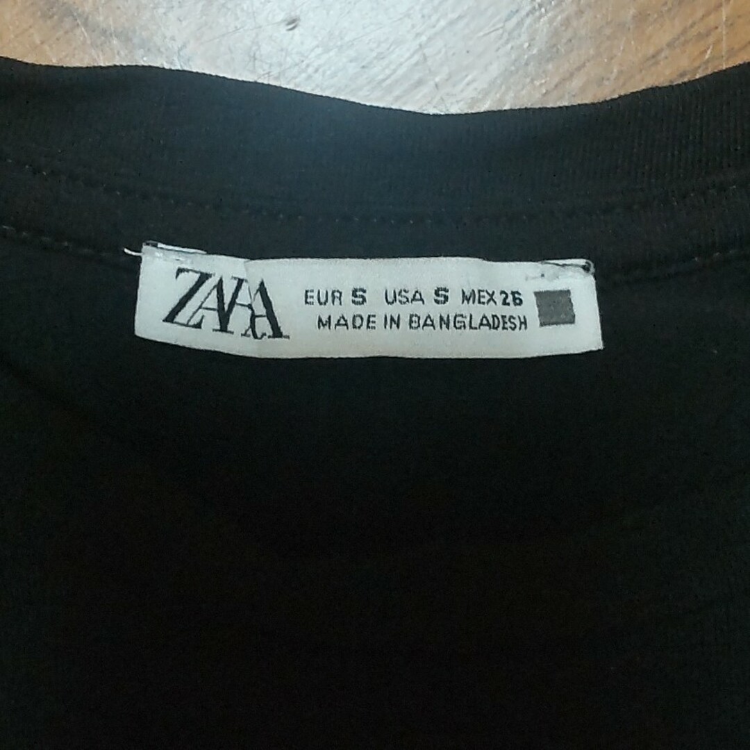 ZARA(ザラ)のZARA トップス 黒 レディースのトップス(カットソー(半袖/袖なし))の商品写真