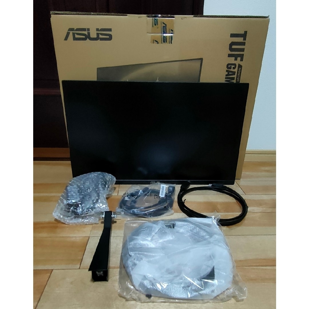 ASUS(エイスース)のASUS TUFGaming VG249Q1R 23.8インチ スマホ/家電/カメラのPC/タブレット(PCパーツ)の商品写真