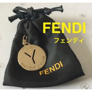 未使用Fendi ミンクファーイニシャルネックレストップ