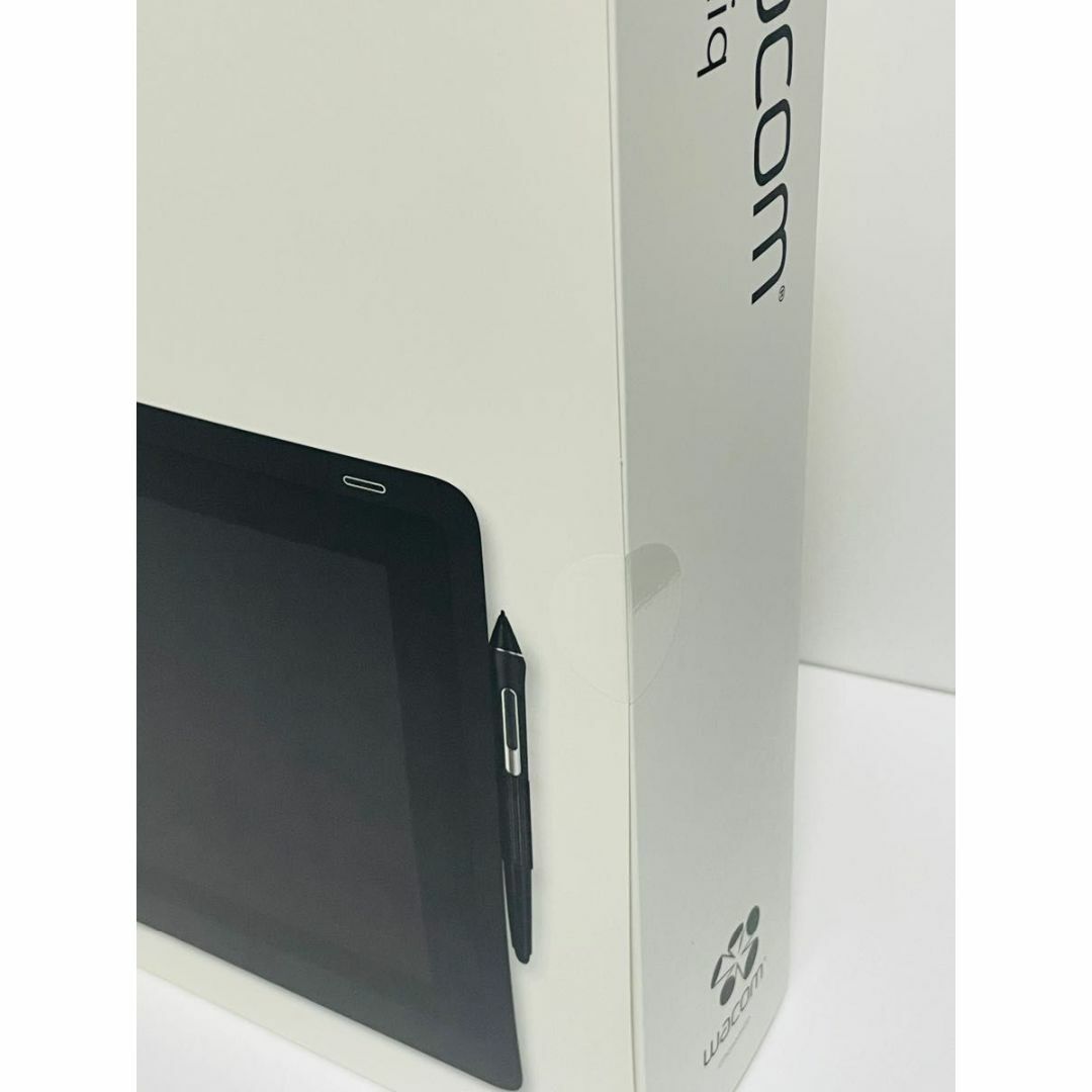 Wacom(ワコム)の未開封 未使用品 Wacom Cintiq 16 DTK1660K0D スマホ/家電/カメラのPC/タブレット(PC周辺機器)の商品写真